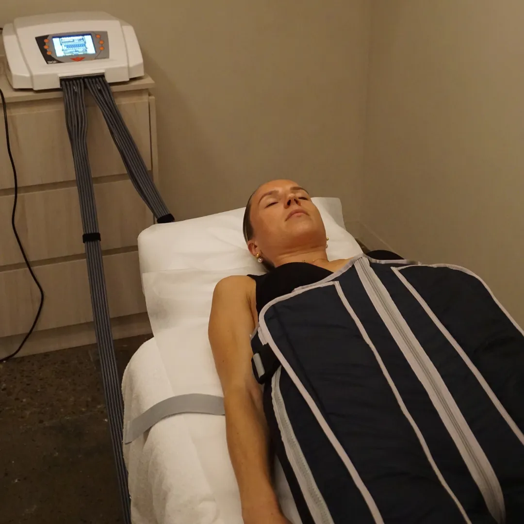 Light Body Session med BOA Max 2 hos Beauty by Lena