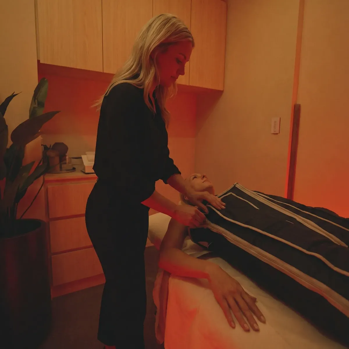 Light Body Session-behandling hos Beauty by Lena